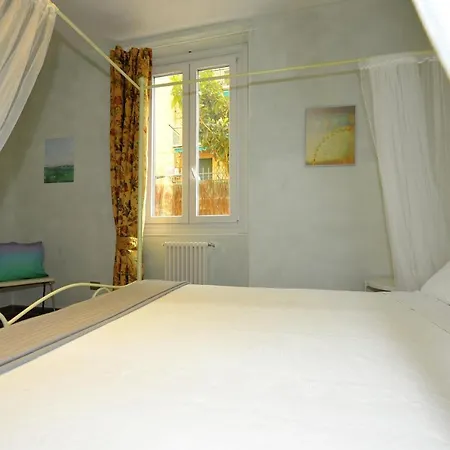 Joivy Stylish 3-bed Flat In Appartamento *