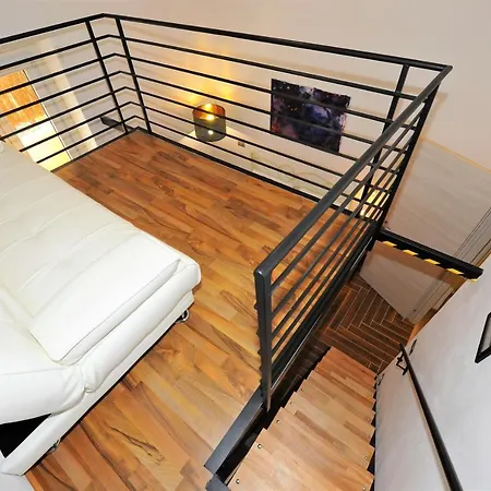 Appartamento Joivy Stylish 3-bed Flat In