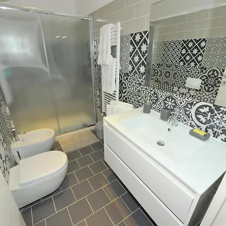 Joivy Stylish 3-bed Flat In Lejlighed Genova